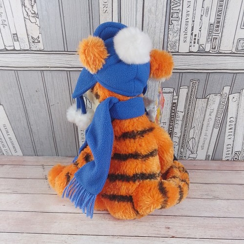 Tigger Plush Winter Bobble Hat & Scarf 15" Soft Beanie - Disney Store Exclusive - Picture 4 of 9