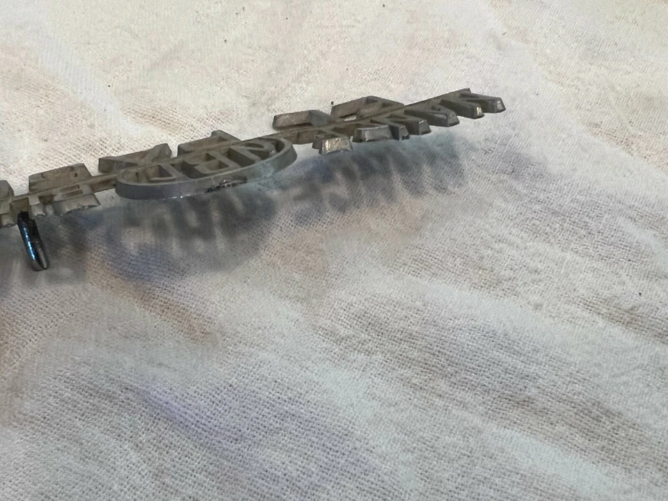 Concesionario Dodge Nance Buck Mopar **Cerrado** El Paso, Texas Metal Ornamento Maletero Foto 3 de 4