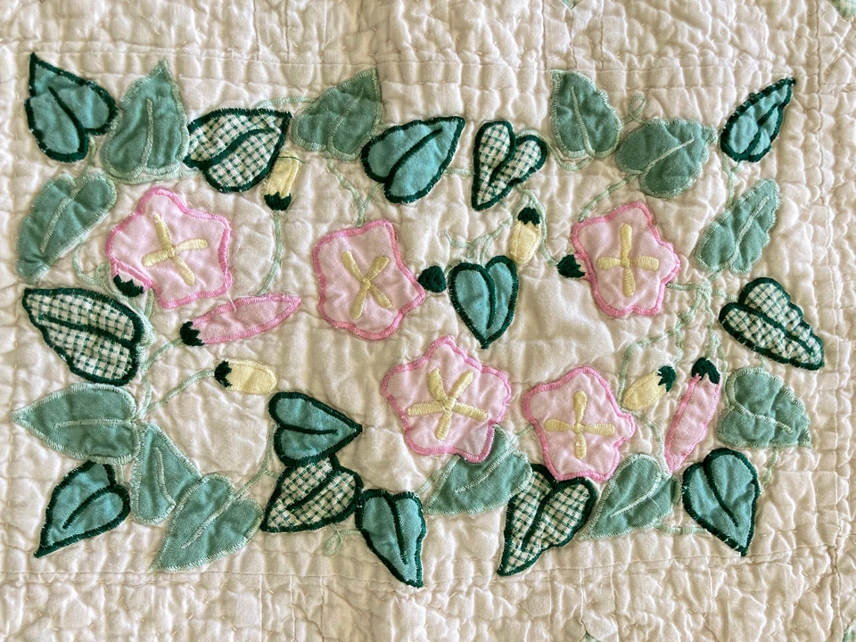 Стеганый цветочный с зеленым забором стандарт наволочки 24 «x 29» набор из 2 винтажный 70-х - Изображение 3 из 4