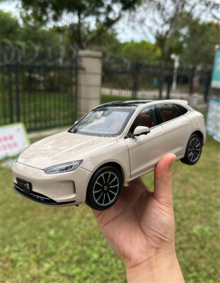 1:18 SERES HUAWEI AITO M5 EV M5EV SUV Diecast Metal Model Car Cloud Toys Gifts