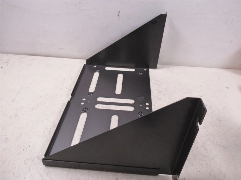 Panasonic Video Monitor WV-5362 Rack Mount for CRT Video Monitors 17" 4.5 RU/U - Image 4 of 4