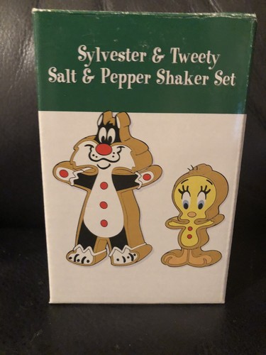 Sylvester & Tweety Ginger Bread Salt & Pepper Shakers Warner Brothers 1997 - Picture 2 of 3