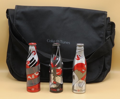 Coca-Cola iTunes aluminium bottle set + iTunes black shoulder bag Belgium 2007