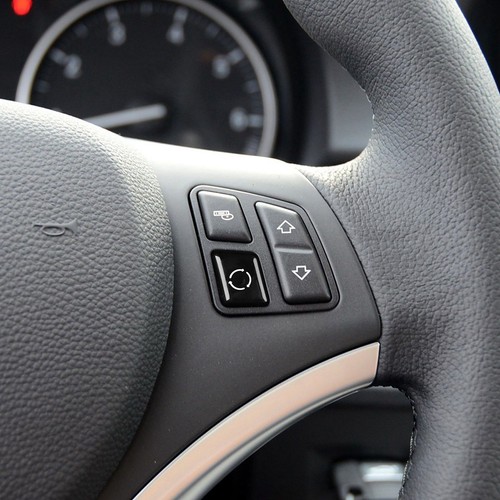 For BMW 1 Series E81 E82 E87 Air Circulation Steering Wheel Replacement Black - Picture 2 of 15