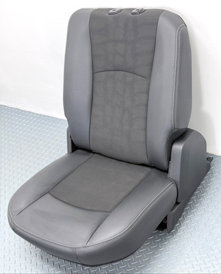   13-24 RAM 1500 4TH CREW CAB OEM REAR LEFT LEATHER SEAT Gray 2nd ROW Passenger