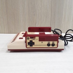 Nintendo Famicom console & Family Basic Keyyboard + 12 games tested Japan NTSC-J