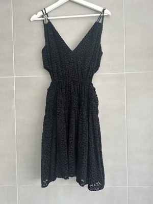 Maje Kleid schwarz Samt Cut Out Taille Glitzer Größe 36