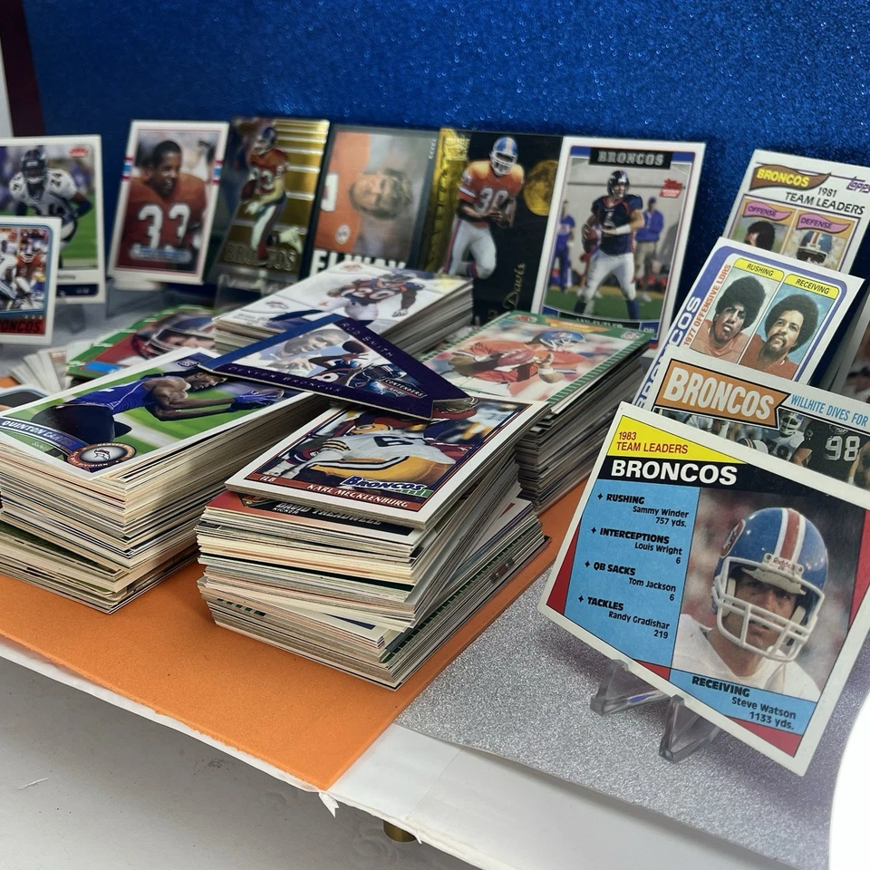 Lote de cartões de futebol 1975 - 2013 Denver Broncos (500) - Afiado quase perfeito+ Ótimo presente! - Imagem 3 de 4