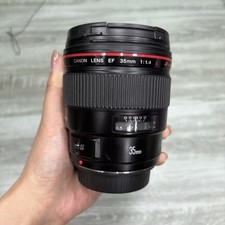 Canon EF 35mm f1.4 L USM Lens w/Lens Hood Black