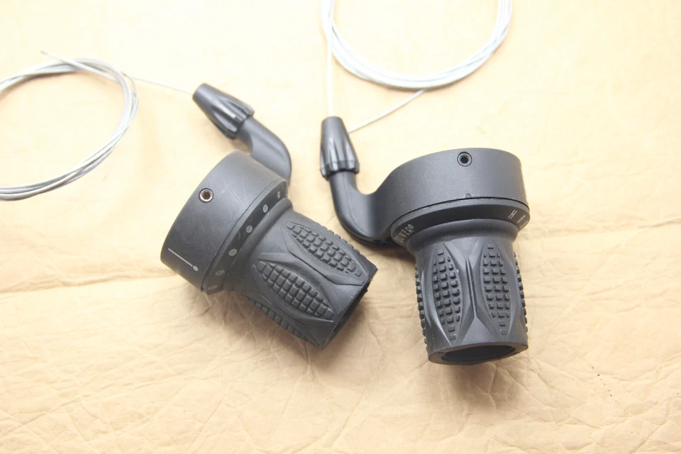 Bicycle 3x6 Speed Shifter Twist Grip Shifter Fits Shimano - Image 2 of 4