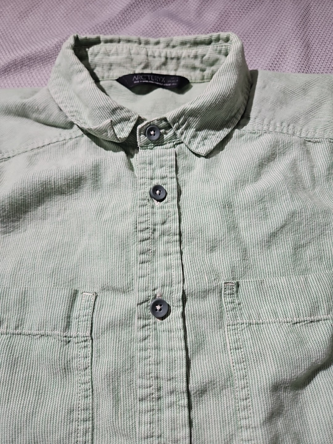 Camicia Arc'Teryx uomo piccola verde a righe misto lino con bottoni colletto preppy