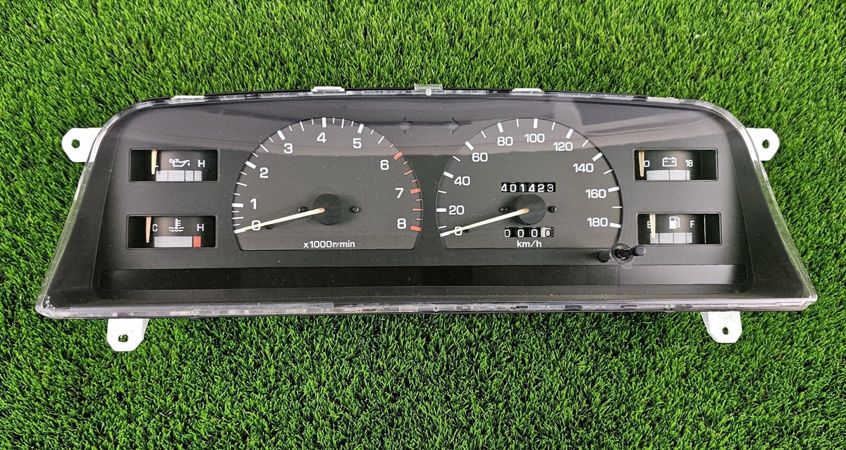 Toyota Hilux Surf 1989-1995 Instrument Cluster speedometer Petrol