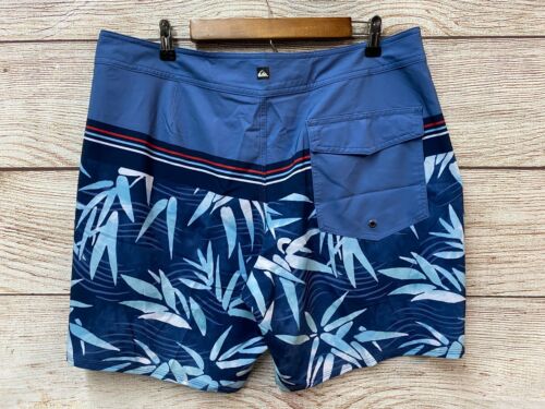 Quiksilver Stretch Board Shorts Mens Size 33 Zen Striped Floral 18" Shorts New - Picture 5 of 5