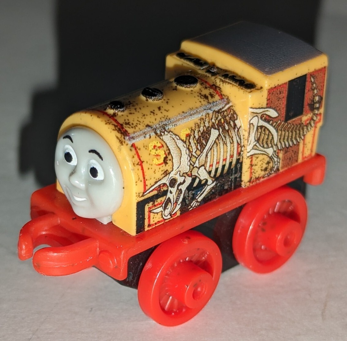 ミニトーマス NEW Thomas & Friends Train Minis Thomas Zebra Stripe Engine