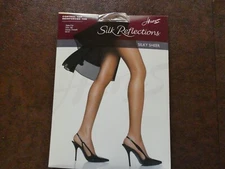Hanes Silk Reflections Silky Sheer Control Top 718 Size AB Barely There- New