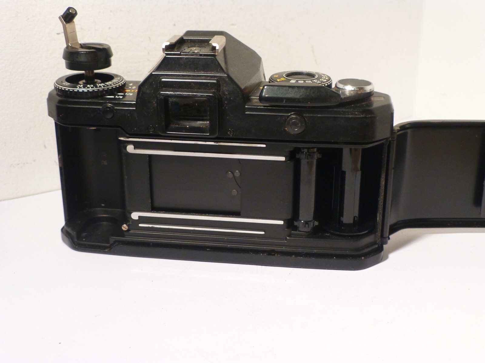 Yashica FX-D 35 mm FILM SLR mit Yashica 50 mm F1,9 ml OBJEKTIV, FUNKTIONIERT ABER INFORMATIONEN LESEN! - Bild 6 von 6