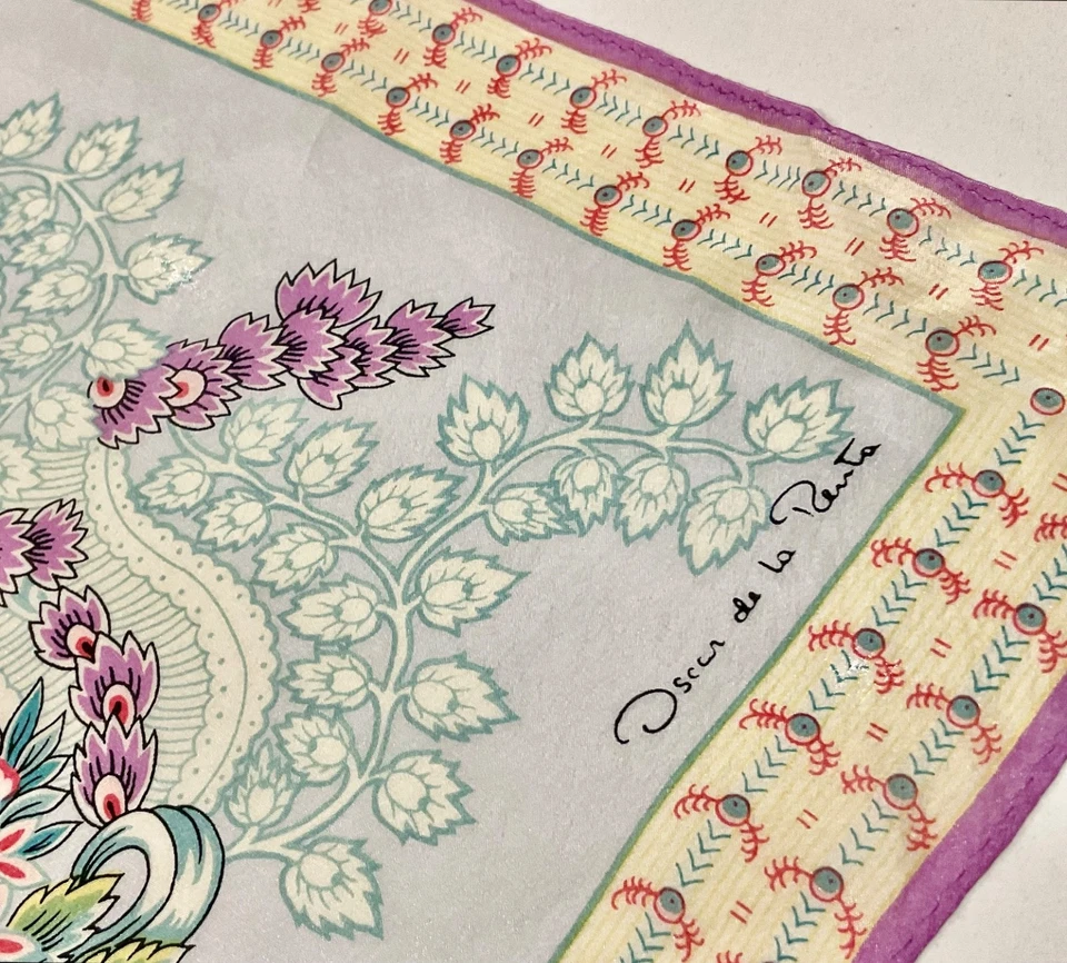Bufanda vintage para mujer OSCAR DE LA RENTA estampado floral 100 % seda 36" x 36" Japón Foto 2 de 4