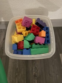 Vintage Lego Quatro Bucket 75 Piece Complete Rare #5357 XL Duplo 2004