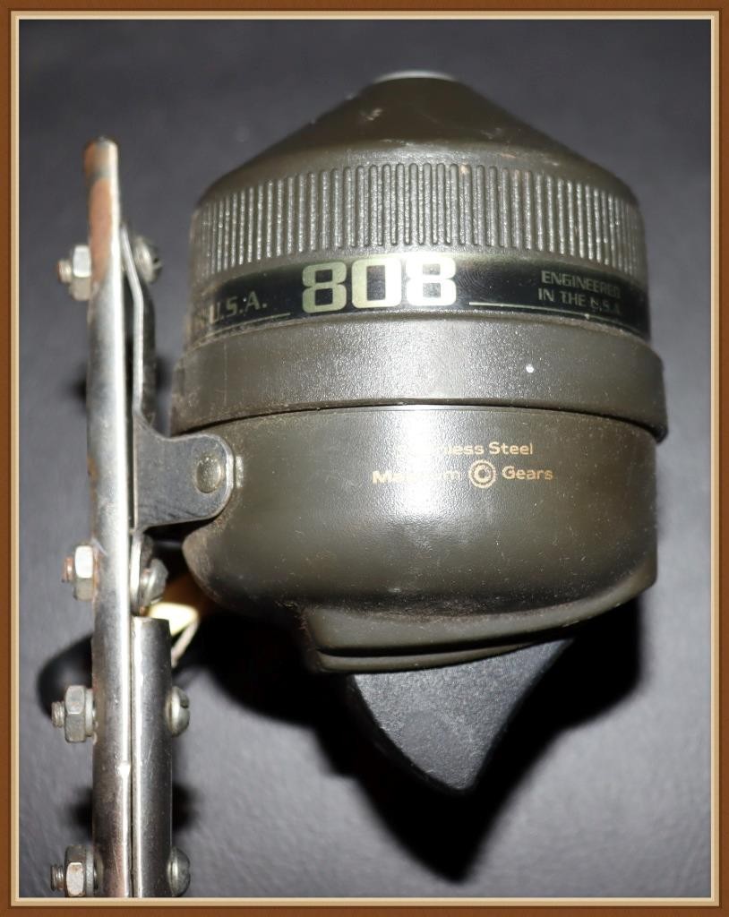 ZEBCO- 808 MAGNUM REEL- MADE FOR BOW & ARROW ARCHARY - HEAVY