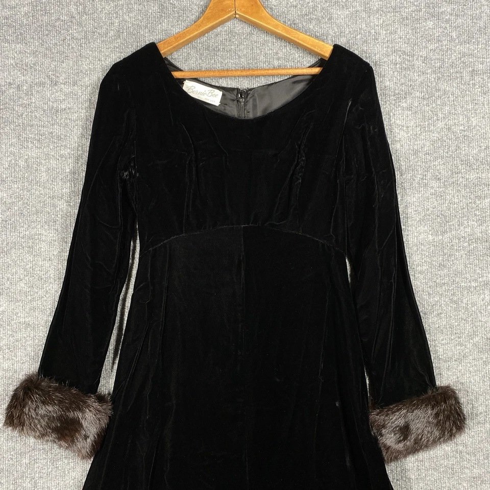 Vestido VINATGE 50s 60s Bernie Bee Talla 10 Negro Terciopelo Piel de Conejo Borde Fiesta Foto 2 de 4