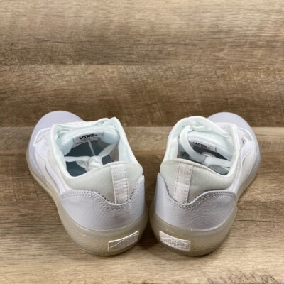 vans AVE pro ヌバッグ　白　サイズ8h 新品 vans AVE pro ヌバッグ 白 サイズ8h 新品 VANS AVE SHOES