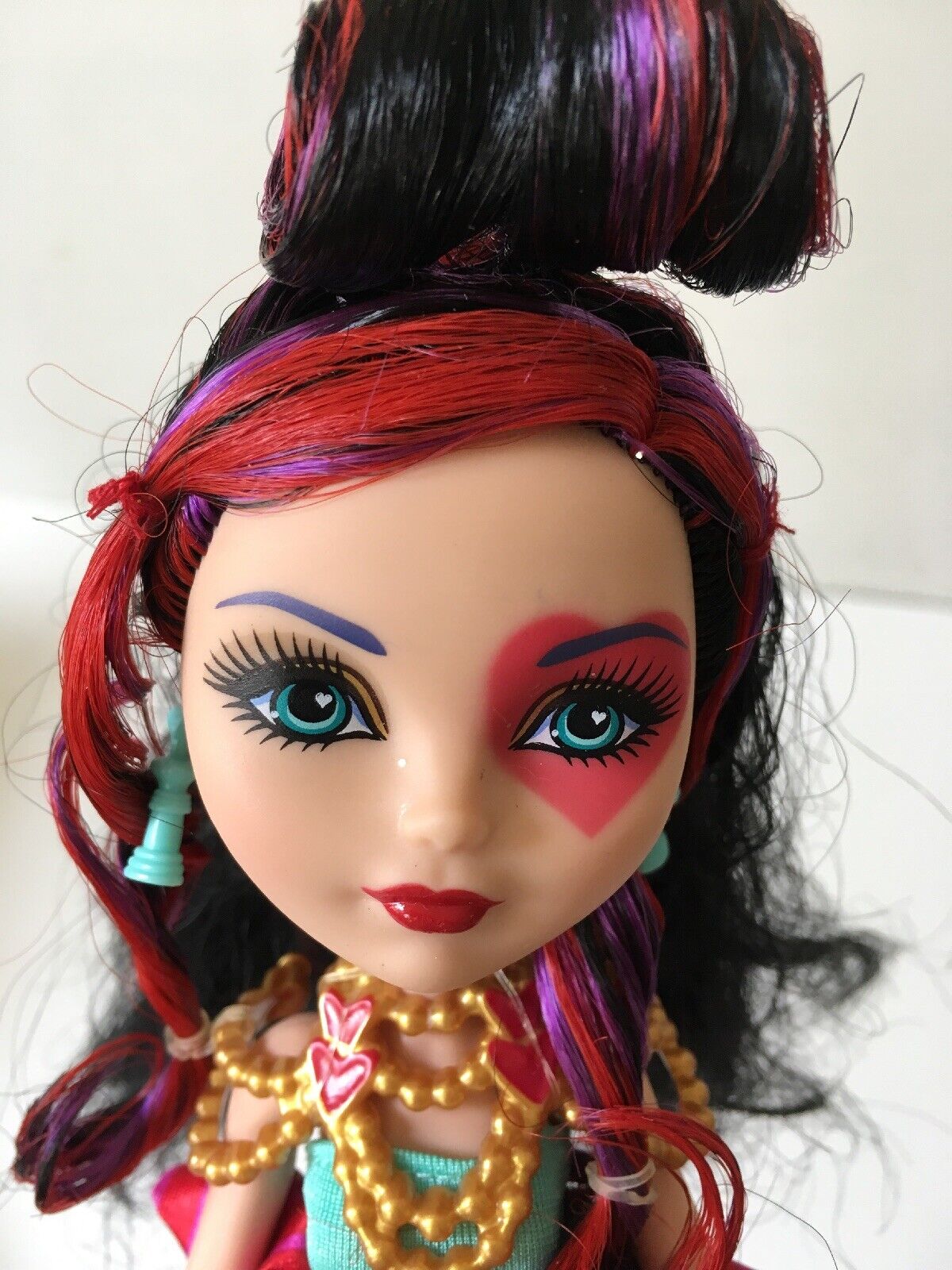 Ever After High Way Too Wonderland Lizzie Hearts Doll Replacement Gold –  The Serendipity Doll Boutique