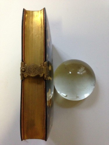 Roman parishioner in Latin & French SCALE BINDING GOLD BRONZE DECORATION - Picture 7 of 10