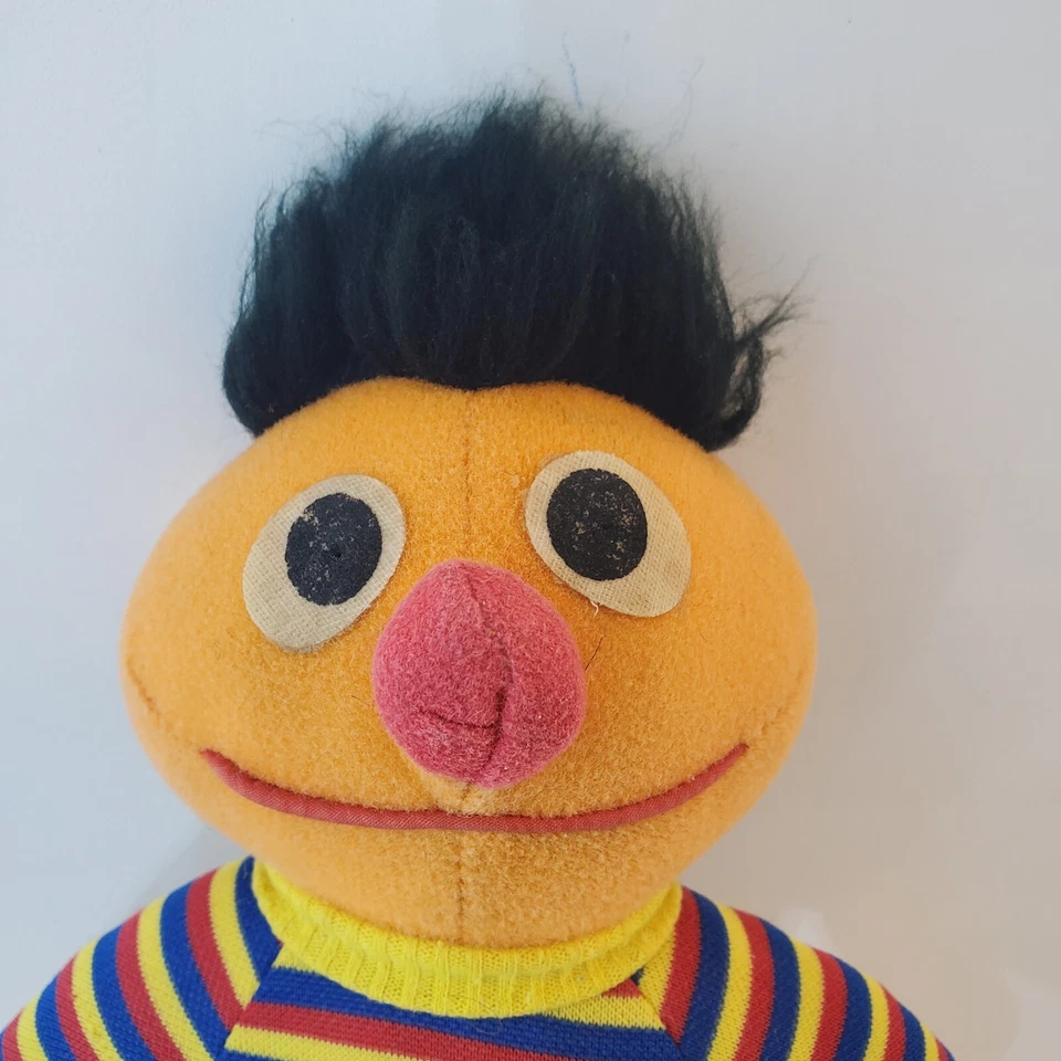 Muñeco de peluche Ernie 72900 vintage 1984 Plaza Sésamo 11" animal de peluche juguete Muppets Foto 2 de 4