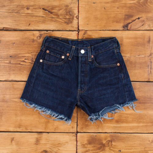 Pantalones cortos de mezclilla vintage Levi's 25 Levis 501 dobladillo crudo para mujer lavado oscuro pantalones calientes - Imagen 1 de 5