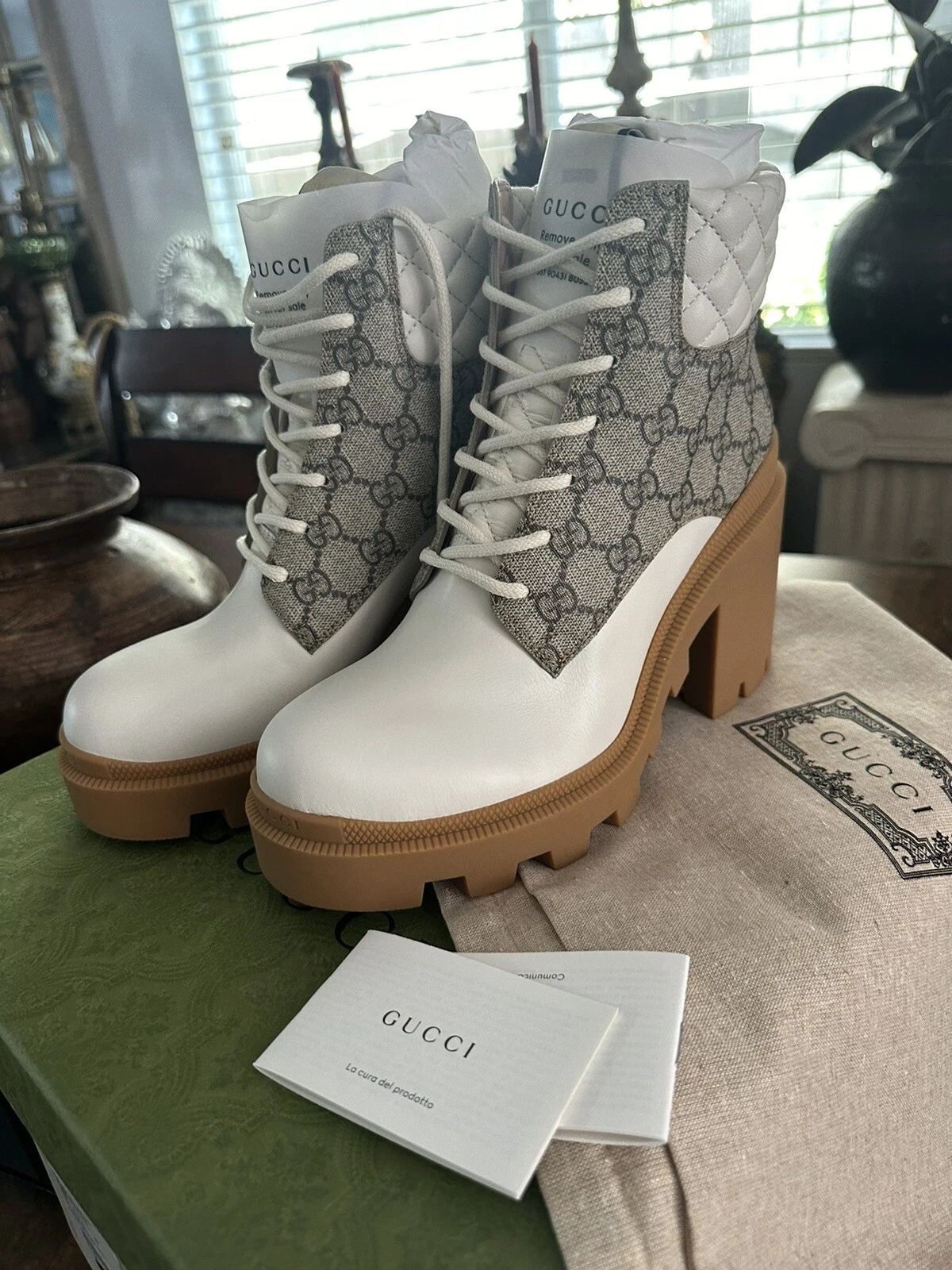 Bottes monogramme pour femmes Gucci en veau GG Supreme taille 39 fabriquées en Italie
