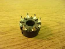 8 Pin Relay  Socket & Vac. Tube Cat# OCT-PC  8 Pin Octal Lot Of 2