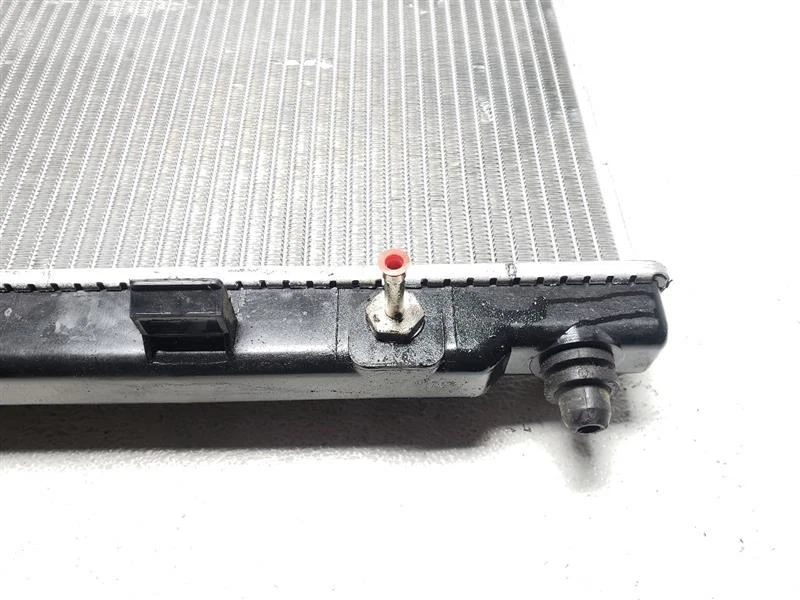 2006 2007 2008 Infiniti M35 Radiator OEM 21460EG200 - Image 4 of 4