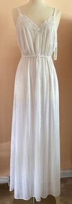VTG LORRAINE SZ. MED ALL NYLON WHITE LONG LIGHT WT. NIGHTGOWN MINT W/ORIG. TAGS