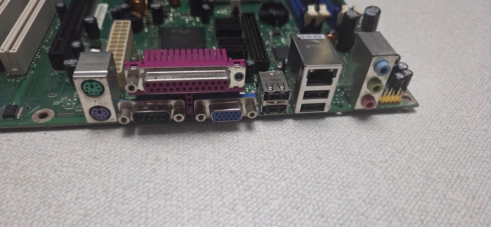 INTEL E210882 D945GCZ/ D945PAW SKT 478 DDR mATX MOTHERBOARD - Image 2 of 4