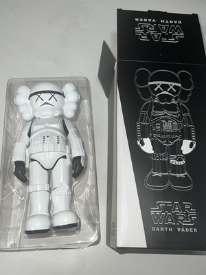 KAWS STAR WARS MEDICOM TOY ストームトルーパー KAWS フィギュア