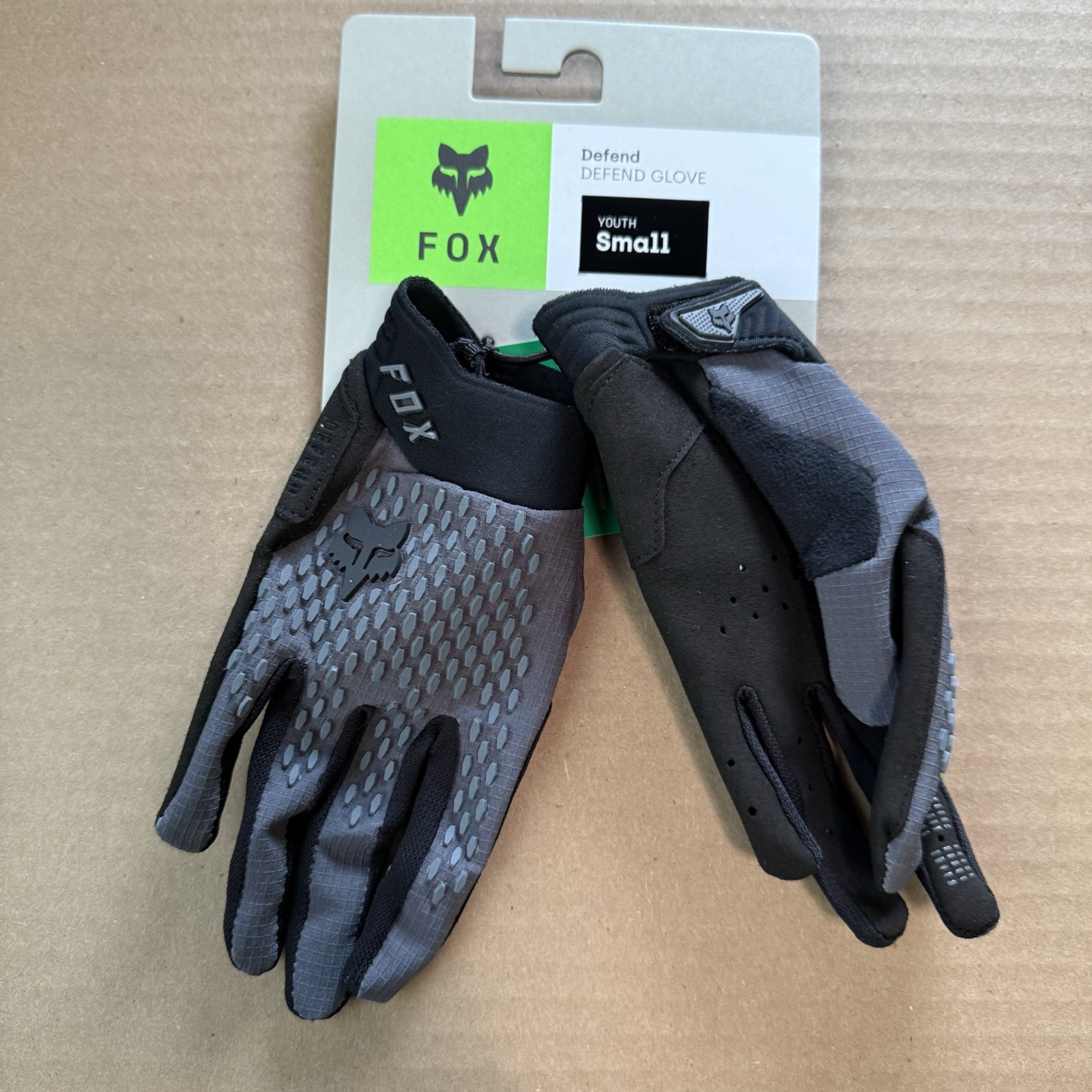 Gloves Graphite Small $40