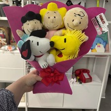 Snoopy Plush Flower Bouquet - New with Tags