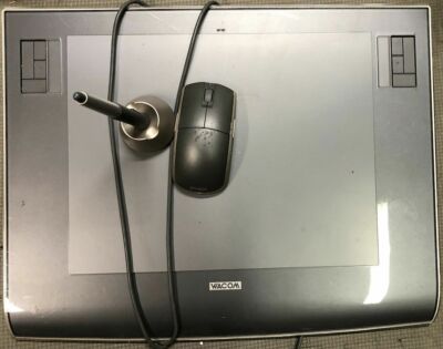 Wacom INTUOS3 9x12 PTZ-930 Graphics USB Tablet Mouse wireless Pen 2 CDs Adobe 