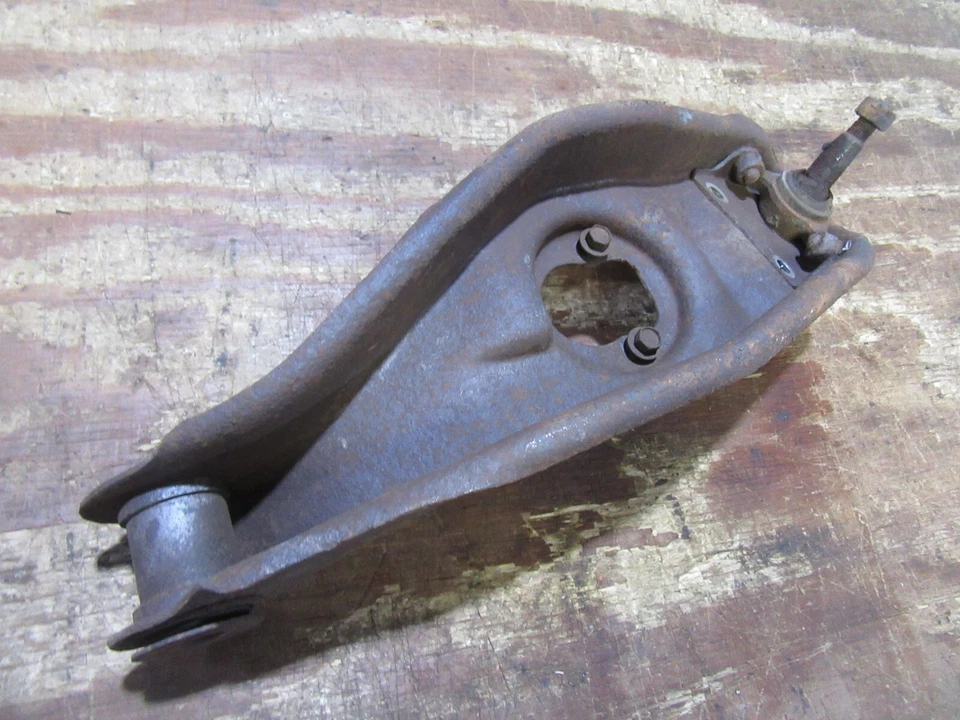 Chevrolet Belair Biscayne 1965 1966 brazo de control delantero inferior sin barra estabilizadora conductor Foto 3 de 4