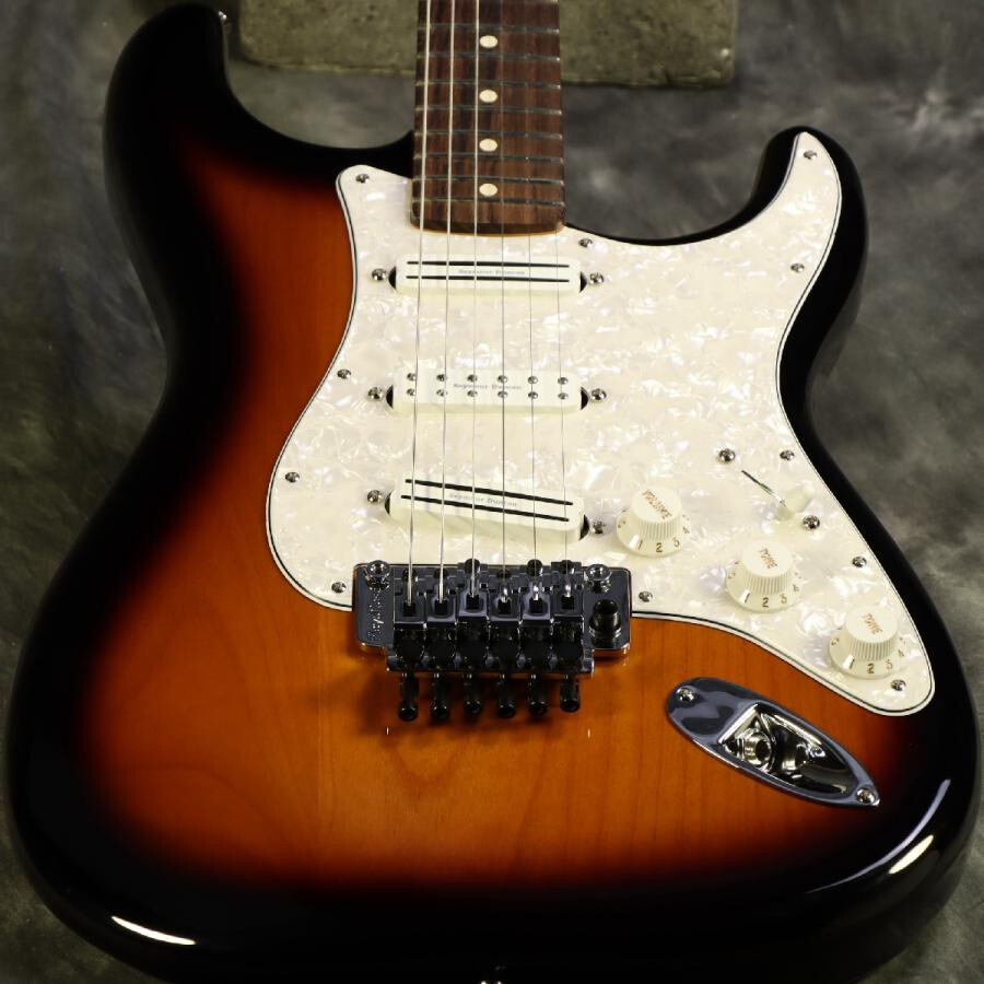 Photogenic Stratocaster (2-Color Sunb… Fender Dave Murray Stratocaster 2-Color Sunburst | The Music Zoo