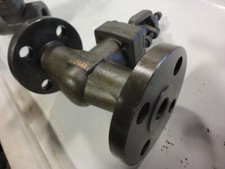 NEWCO Fig. 47 Forged Steel Globe Valve 1" 300 RF Flanged *Missing Handwheel*