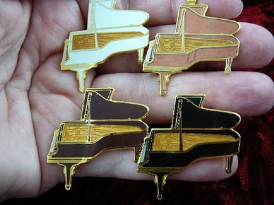 M319-D) Black, Cedar or White STEINWAY Piano KEY CHAIN keyboard