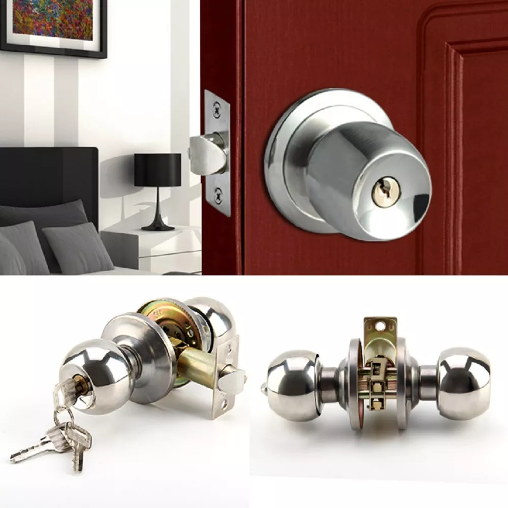 Entryway outlet door knobs