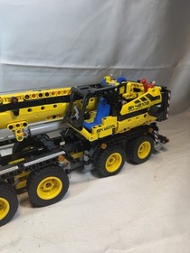LEGO TECHNIC Mobile Crane Truck 42108-  98% Complete.