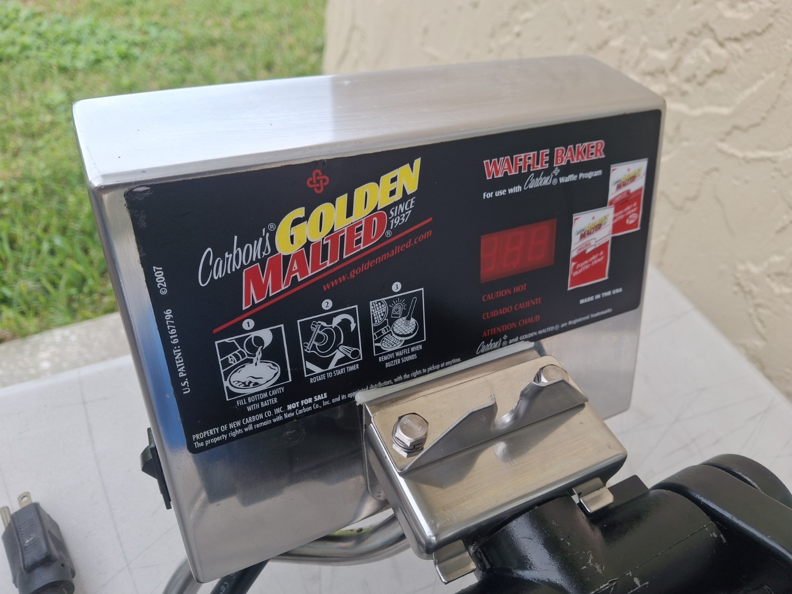 Golden Malted Carbon's Belgium Waffle Maker 120V Iron BakerModel RT-P commercial