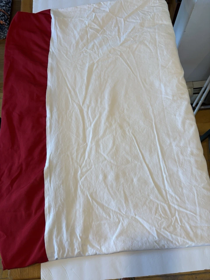 Чехол-подушка Futon белый с красной каймой. Хлопковая смесь. Застежка на молнии. - Изображение 3 из 4