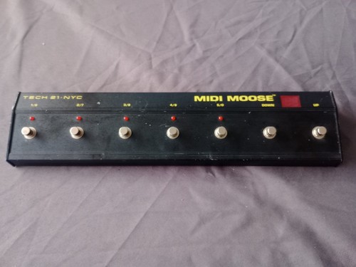 Tech 21 Midi Moose Black 7 Button pedal *** FREE SHIPPING ***