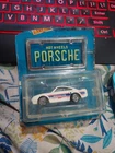 VINTAGE Hot Wheels 1988 Porsche 959 Park ‘N Plates WHITE Ultra Hots Sealed