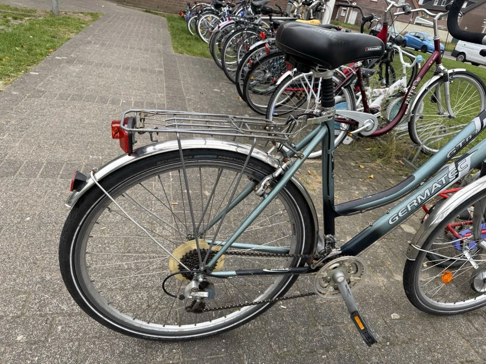 Germatec Citybike 28 Zoll mit Shimano Gängen und Gepäckträger - Bild 3 von 4