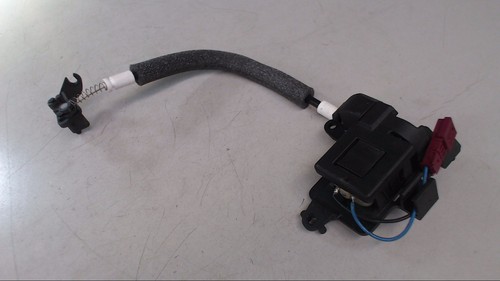 Stellmotor Antrieb Laderaumabdeckung Rechts 8972002400 BMW 318d DPF Touring Bj